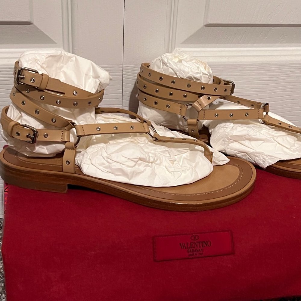 💯Auth BNIB VALENTINO GARAVANI Grommet Leather Ankle Strap Sandals